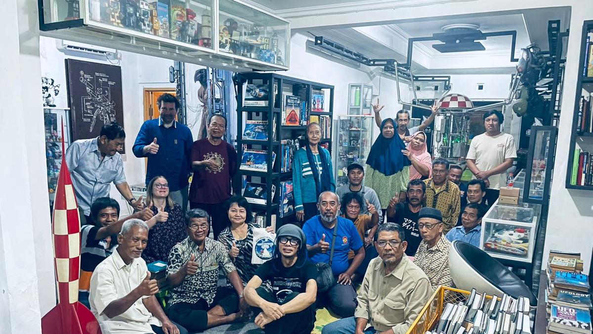 Peringatan Satu Tahun Gathering Warga Kampung UFO dalam Indonesia UFO Festival 2025