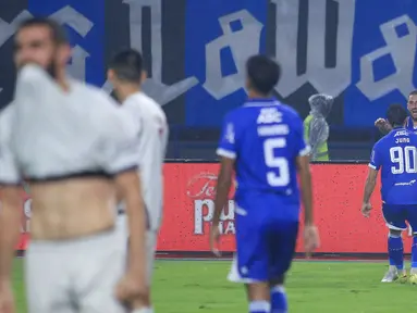 Persib Bandung meraih kemenangan tipis saat menjamu Persita Tangerang dalam laga pekan ke-22 BRI Super League 2025/2026. (Bola.com/Erwin Snaz)