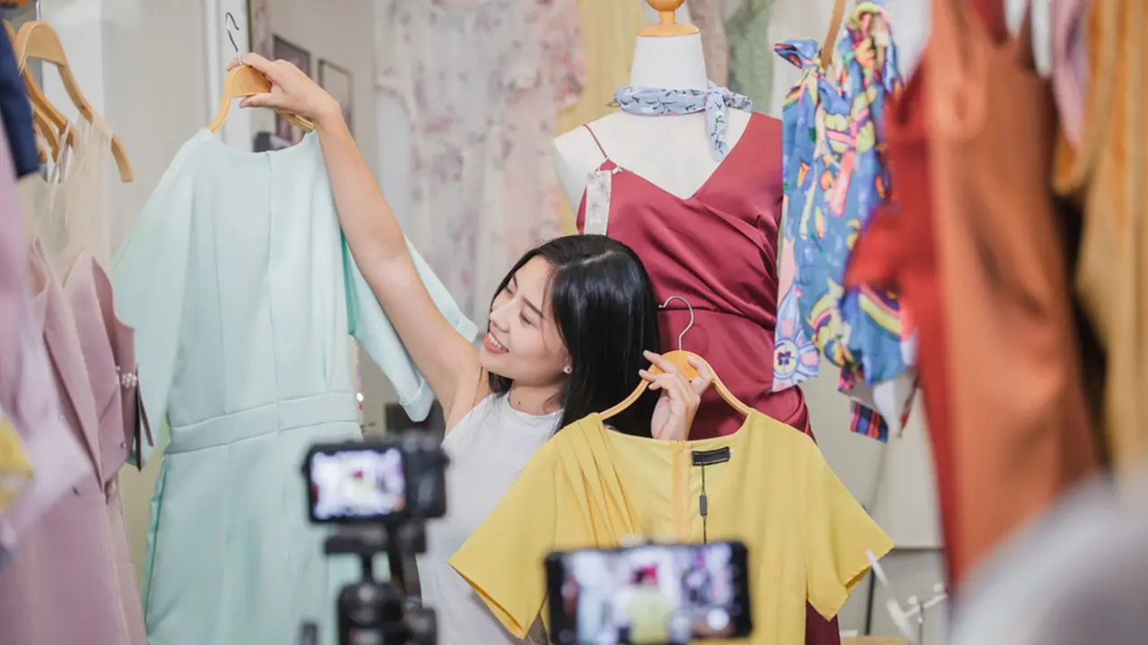 Jualan Online Makin Laris Manis, Rahasianya Bikin Instagram Feed yang Estetik