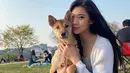 Melalui akun Instagram pribadinya, Nadine juga kerap mengunggah berbagai kegiatan. Terbaru, dirinya juga turut mengunggah foto bersama para peserta Single's Inferno 2 lainnya. (Liputan6.com/IG/@deeenerss)