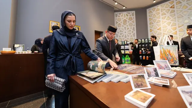 Anisha Rosnah dan Pangeran Abdul Mateen