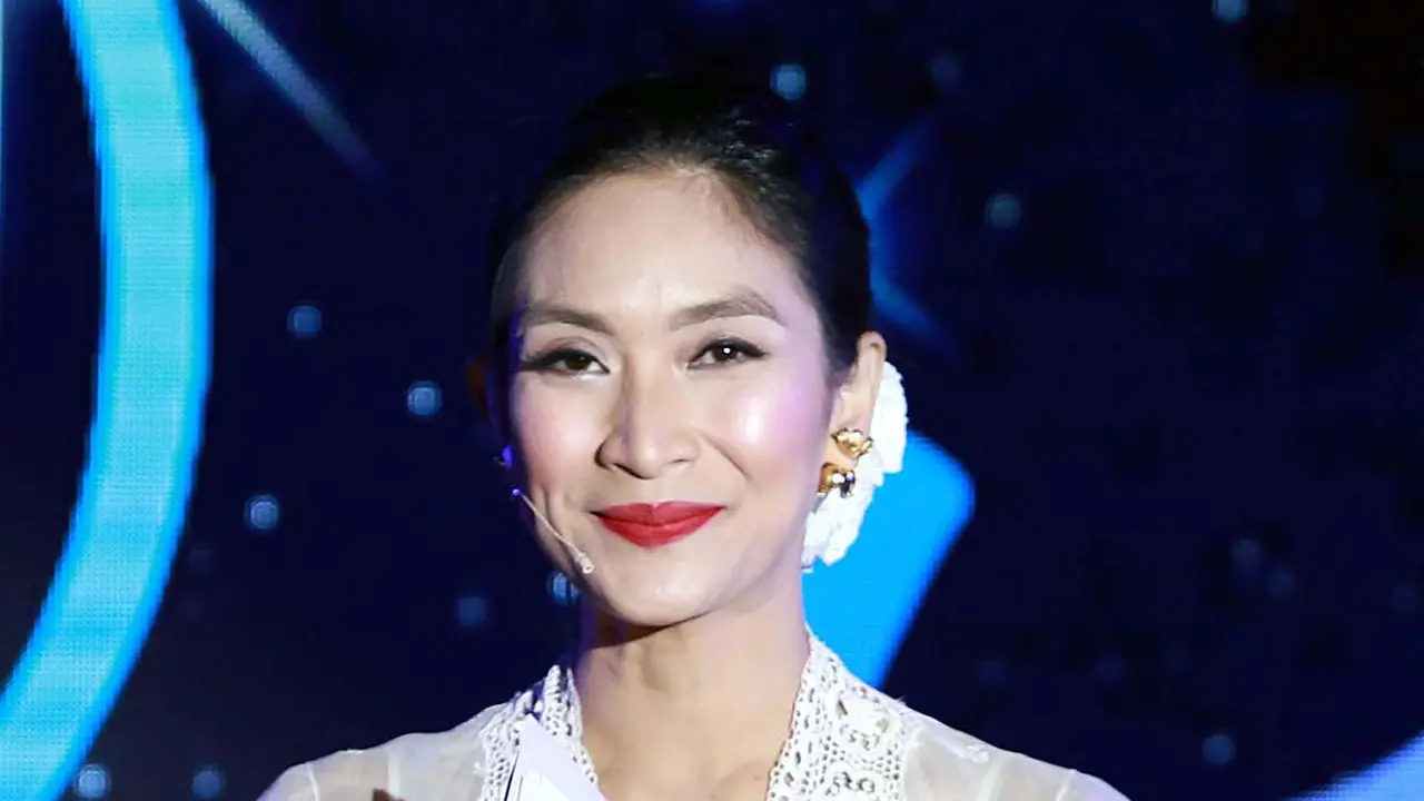 [Bintang] Happy Salma