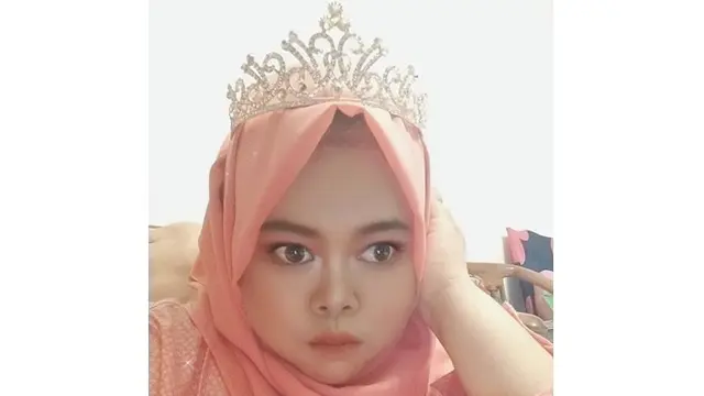 Selain Jadi Putri Tidur, Ini 5 Gaya Kekeyi Tampil Bak Ratu