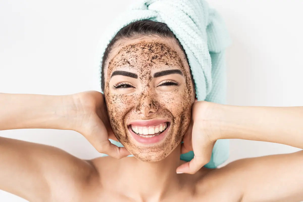 Ini dia cara membuat DIY masker kopi dan susu untuk perawatan kecantikan tubuh alami yang mudah dilakukan di rumah.