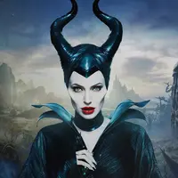 Film Maleficent. Foto: via moviefone.com