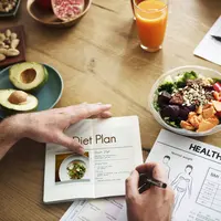 Yuk, simak penjelasaan mengenai DASH Diet dibawah ini. [Dok/freepik.com/rawpixel.com]