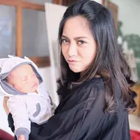 Kenapa harus ng-bully anak Rachel Vennya? Orang ngegemesin banget kok. (Instagram)