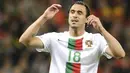 Kekecewaan striker Portugal Hugo Almeida di laga perdelapan final PD 2010 melawan Spanyol di Green Point Stadium, Cape Town, 29 Juni 2010. Portugal kalah 0-1. AFP PHOTO / LLUIS GENE 