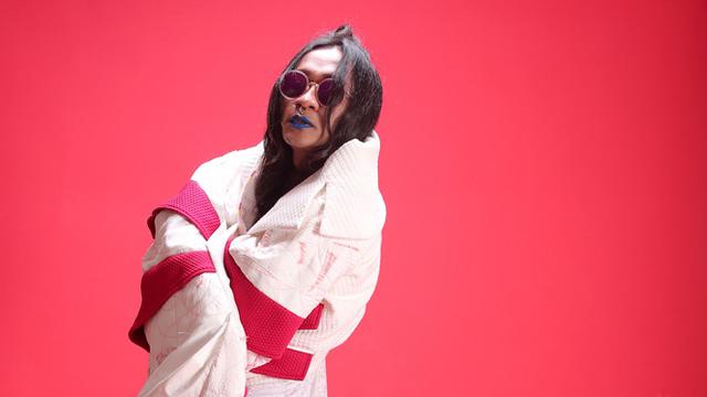 [Bintang] Eksklusif Aming