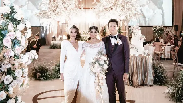 7 Gaya Agnez Mo Kondangan di Pernikahan Greysia Polii Ini Curi Perhatian