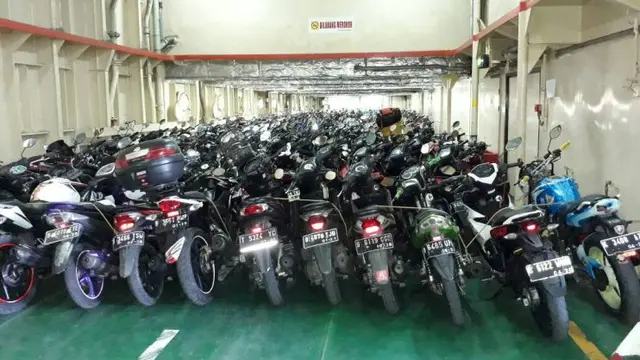 Menhub Budi Karya akan meninjau pelepasan mudik gratis sepeda Mmotor dengan kapal laut, Rabu (21/6/2017).