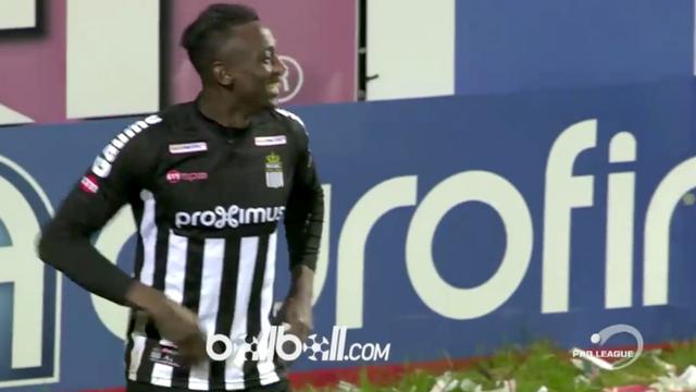 Gol Melengkung Roberto Carlos Jadi Inspirasi Bek Ini