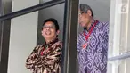 Dirjen Perdagangan Luar Negeri Kemendag Indrasari Wisnu Wardhana menunggu pemeriksaan di Gedung KPK, Jakarta, Kamis (31/10/2019). Indrasari diperiksa sebagai saksi untuk tersangka mantan Dirut Risyanto Suanda terkait dugaan suap kuota impor ikan tahun 2019 di Perum Perindo. (merdeka.com/Dwi Narwoko)