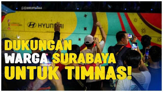 Berita Video, warga Surabaya berikan dukungan Timnas Indonesia U-17 saat gelar latihan pada Rabu (8/11/2023)