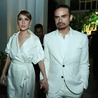 Artis cantik Laudya Cynthia Bella dan Engku Emran baru saja menggelar resepsi pernikahan di Intercontinental Hotel & Resort, Dago, Bandung, Jawa Barat, Minggu (8/10/2017). Beberapa selebriti terlihat hadir. (Deki Prayoga/Bintang.com)