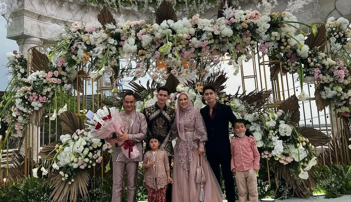 Venna Melinda dan Ferry Irawan (Instagram/athallanaufal7)