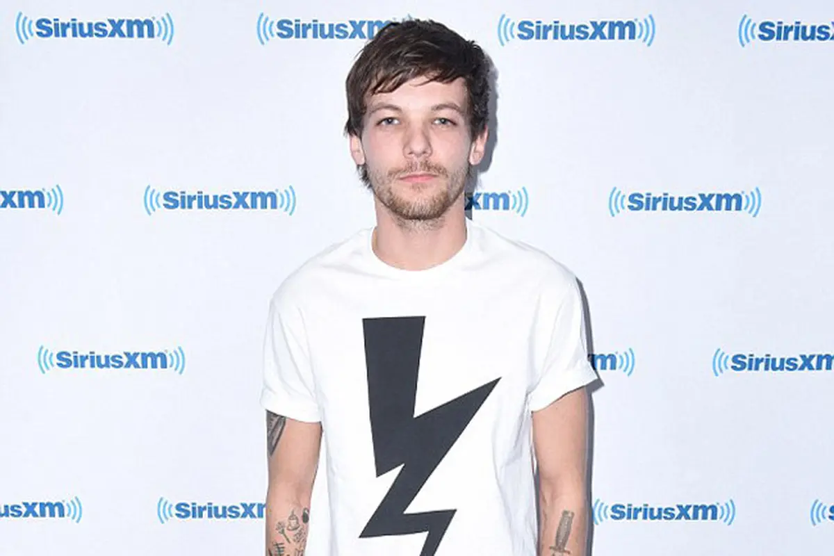[Bintang] Louis Tomlinson