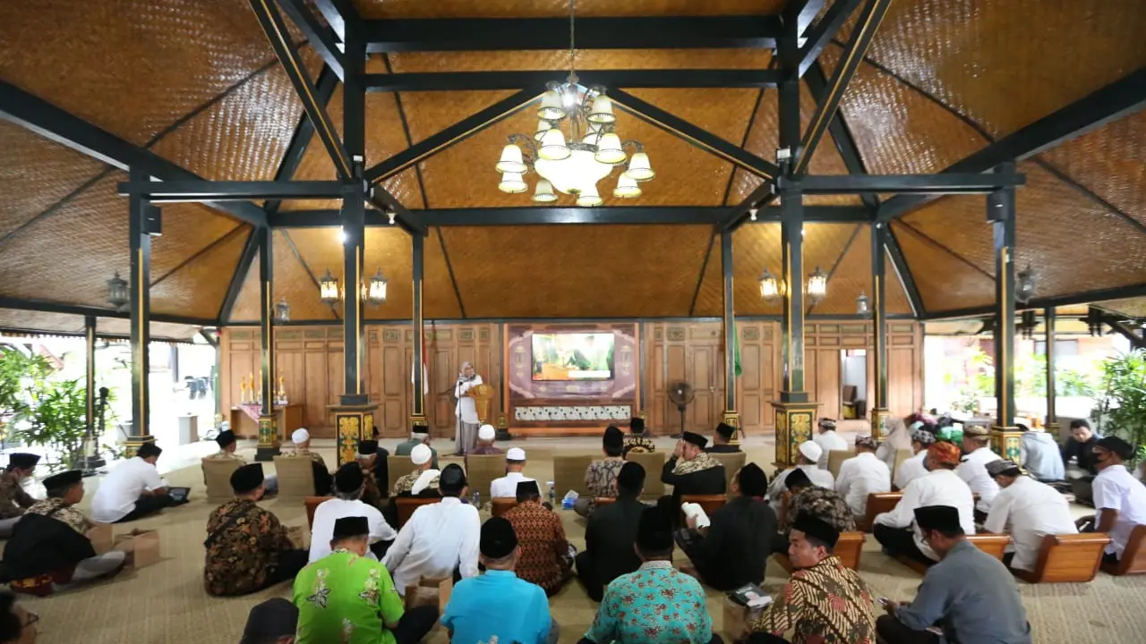 Bupati Ipuk Ajak Warga Banyuwangi Tingkatkan Etos Kerja dengan Spirit Sholawat Badar