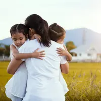 Tegar demi anak-anak./Copyright shutterstock.com