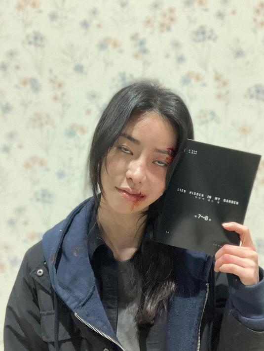 "Aku sedang jatuh cinta Selamat jalan Sang Eun, terima kasih," tulis Lim Ji Yeon dengan menyertakan foto wajah Chu Sang Eun yang penuh luka lebam. (Foto: Instagram/ limjjy2)