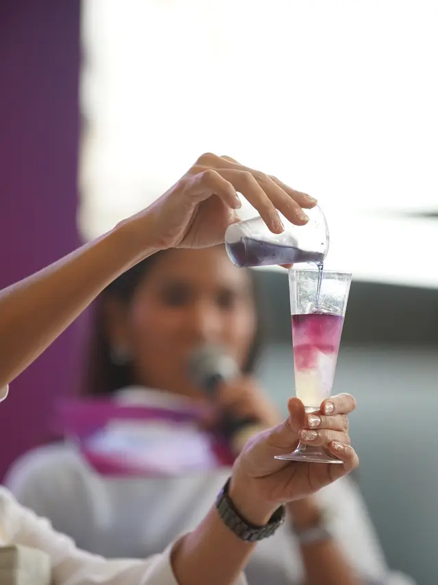 Teh Magic Berubah Warna