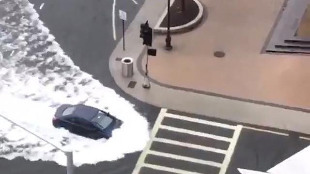 Banjir air bening jadi viral (foto: Twitter/@ABC)