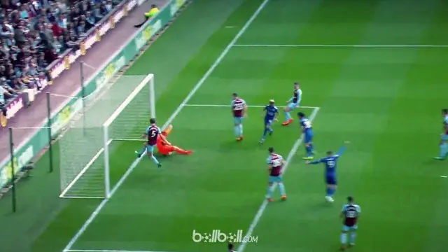 VIDEO: Riyad Mahrez Dibuat Tercengang Karena Save yang Dibuat Kiper Burnley