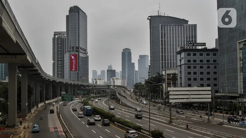 FOTO: Hari Pertama Penerapan PSBB Ketat Jakarta