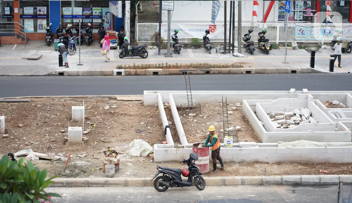 Suasana pembangunan Underpass Senen Extension di Jakarta, Selasa (19/10/2020). Kepala Dinas Bina Marga DKI Jakarta, Hari Nugroho mengatakan progres pembangunan Underpass Senen Extension atau lintas bawah lanjutan Senen kini sudah mencapai 87 persen. (Liputan6.com/Immanuel Antonius)
