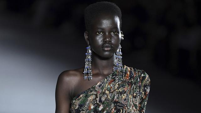 Ilustrasi anting-anting