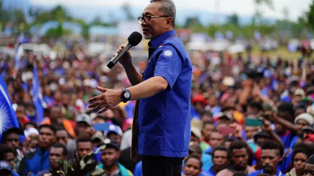 Ketua Umum Partai Amanat Nasional (PAN) Zulkifli Hasan mengajak masyarakat Kabupaten Yahukimo, Papua Pegunungan, untuk mendukung pasangan calon presiden-calon wakil presiden nomor urut dua, Prabowo-Gibran dalam pilpres 2024.