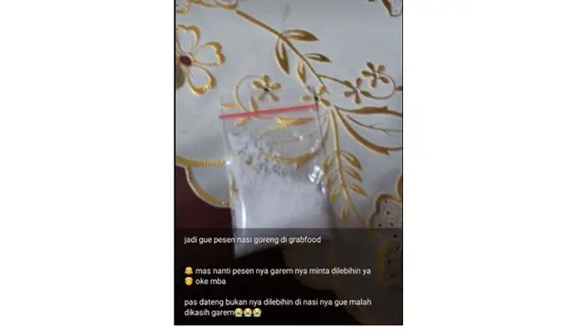 Kelakuan Penjual yang Salah Paham (Sumber: Twitter/@snabgram)