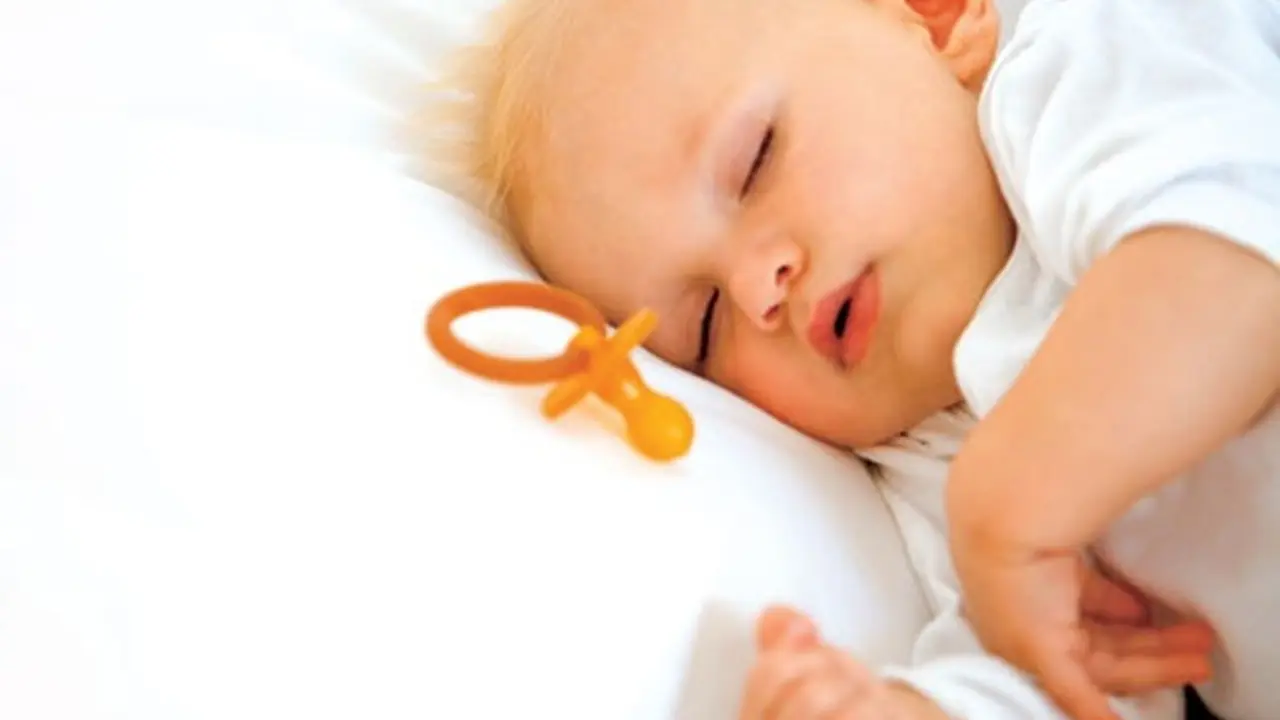 Cara Bikin Dedek Bayi Tidur Kurang Dari Semenit