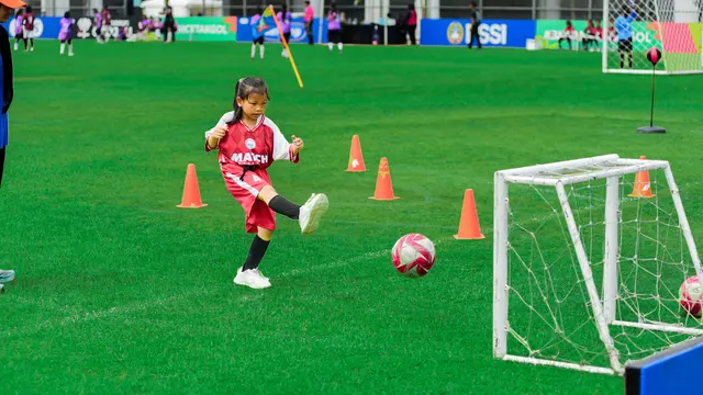 Keseruan Festival SenengSoccer di JIS
