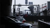 Bandara Heathrow, Inggris. (BENJAMIN CREMEL / AFP)