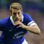 Gerard Deulofeu Lazaro adalah pemain sepak bola profesional Spanyol yang bermain di klub Everton sebagai pemain sayap.