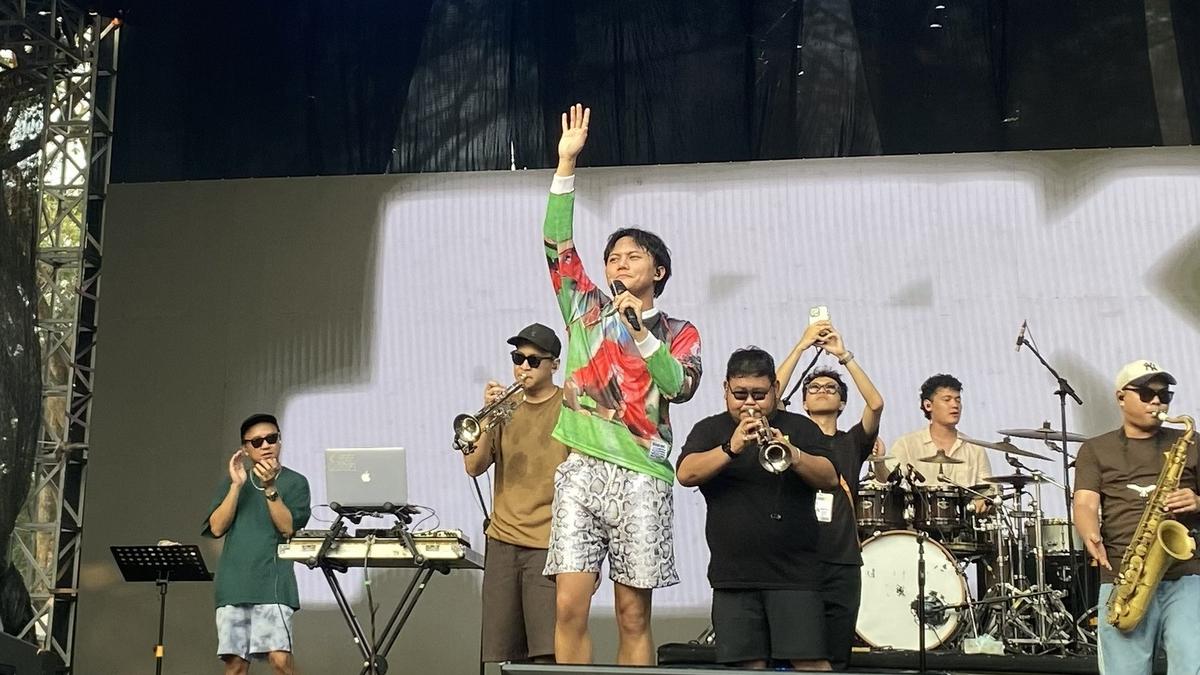 Rizky Febian Buka MG Stage di The Sounds Project Vol. 9 dengan Deretan Hitsnya