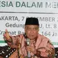 Ketum PBNU KH Said Aqil Siradj memberi paparan dalam seminar bertema 'Peran Umat Islam Dalam Membangun Peradaban Dunia' di Jakarta, Jumat (7/12). Seminar membahas peran umat Islam dalam membangun peradaban dunia. (Liputan6.com/Herman Zakharia)