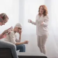 Kecanduan Gawai Tingkatkan Risiko Gangguan Mental pada Anak? (LightField-Studios/Shutterstock)