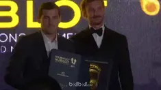 Berita video kiper Porto, Iker Casillas, mengalahkan Lionel Messi dan Cristiano Ronaldo pada momen ini. This video presented by BallBall.