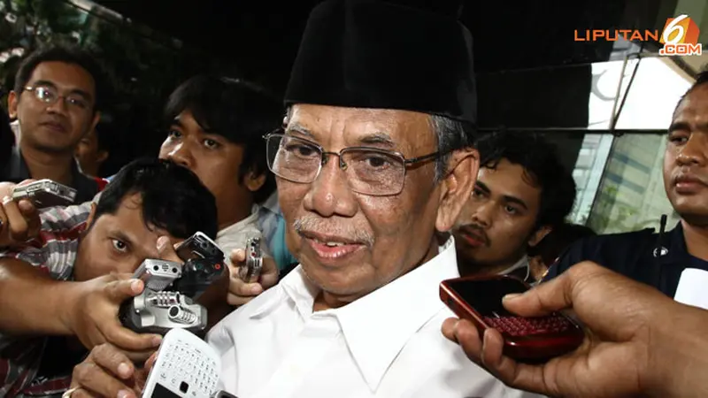 KH Hasyim Muzadi