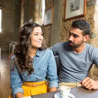 Dekati sahabatnya mantan, siapa tahu bisa jadi jalan untuk balikan. (Foto: exboyfriendrecovery.com)