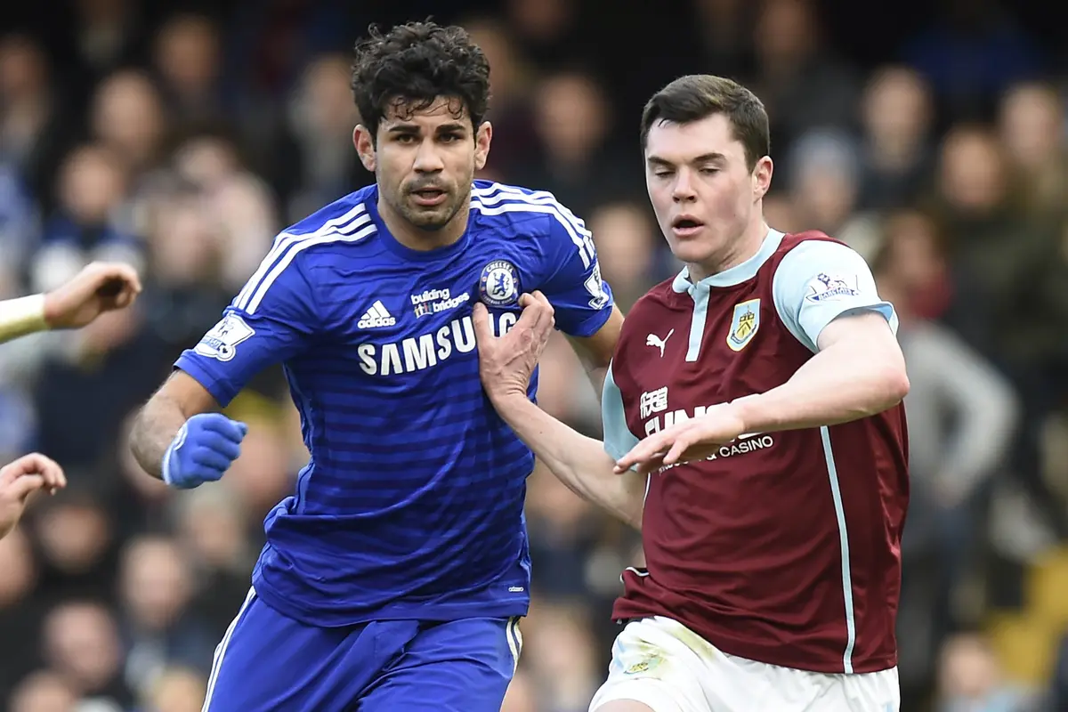 Kabar Transfer: Madrid dan Barcelona Berebut Wonderkid Liverpool