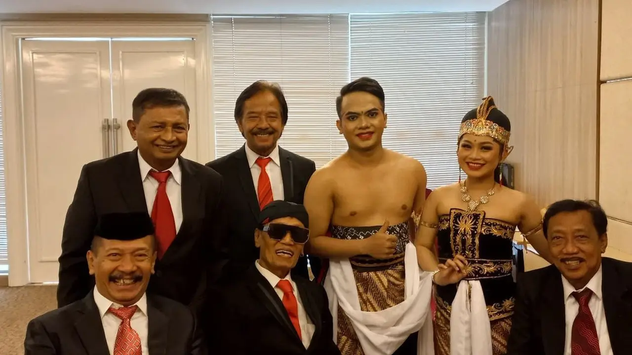 Polo Srimulat Meninggal Dunia, Ini 6 Potret Kenangannya Bareng Anggota Srimulat
