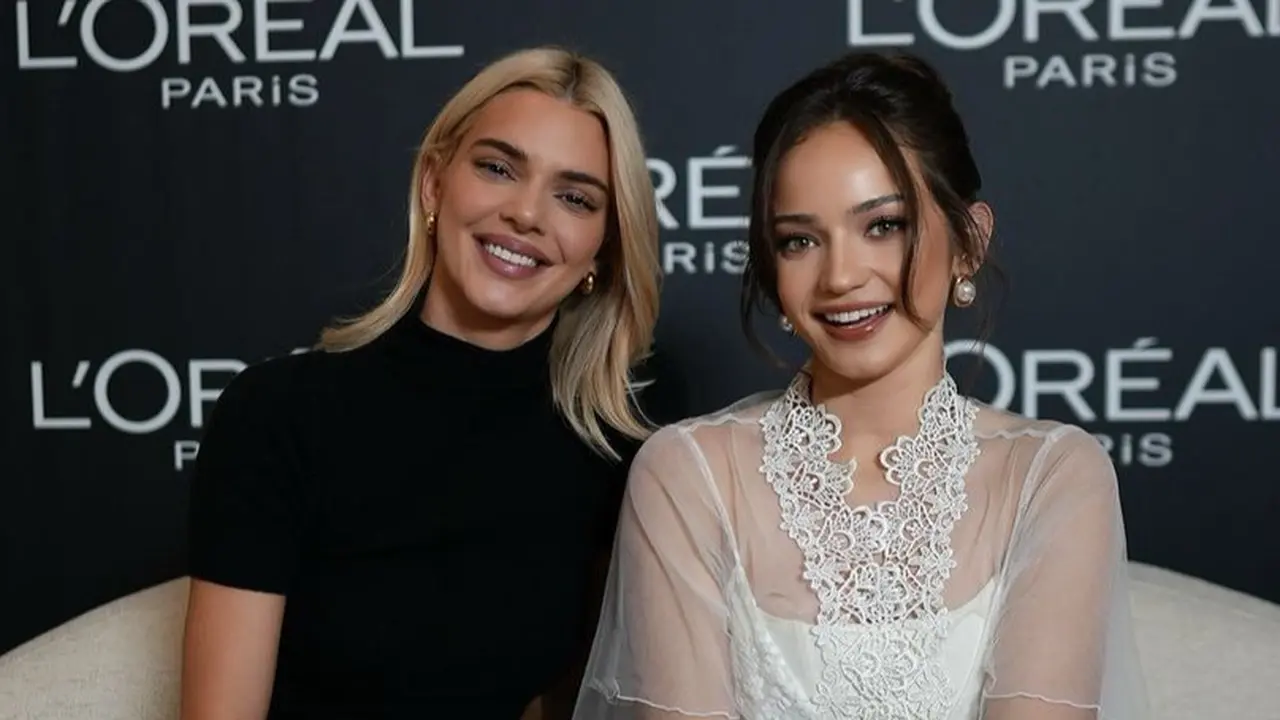 Enzy Storia di Loreal Paris Fashion Week