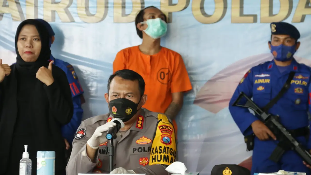 Kabid Humas Polda Jatim, Kombes Pol Dirmanto. (Dian Kurniawan/Liputan6.com)