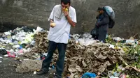 Warga Venezuela terpaksa makan dari tumpukan sampah demi bisa bertahan hidup di tengah krisis ekonomi (Reuters)