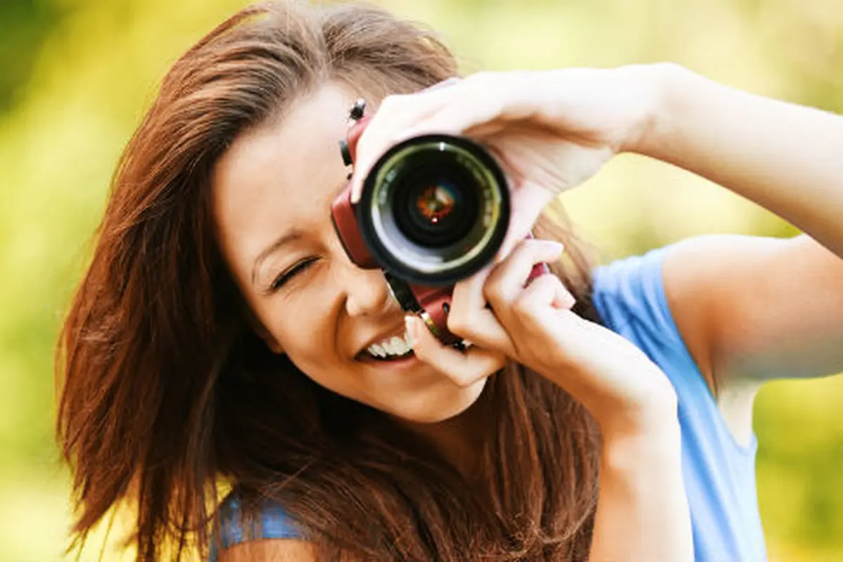 (c) shutterstock