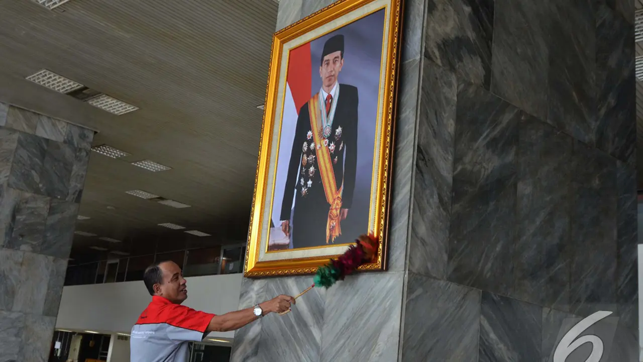 Akhirnya, Foto Jokowi Dipasang di DPR