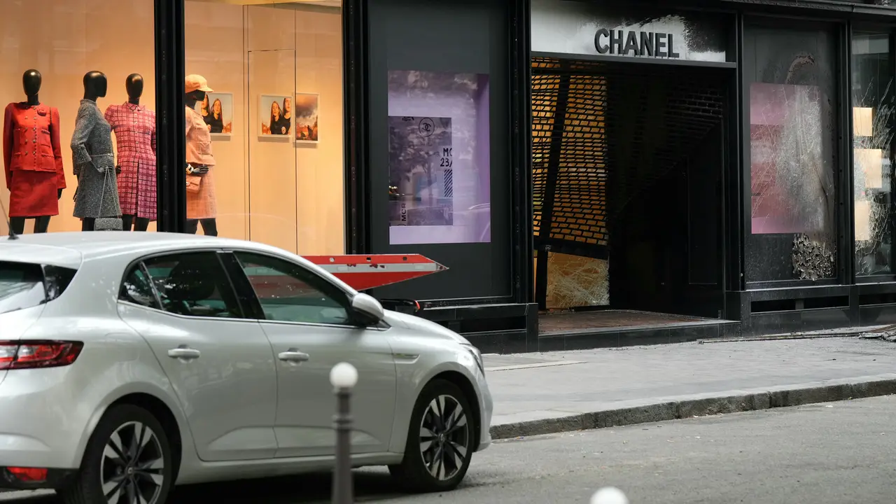 Butik Chanel di Paris. (Dimitar DILKOFF / AFP)